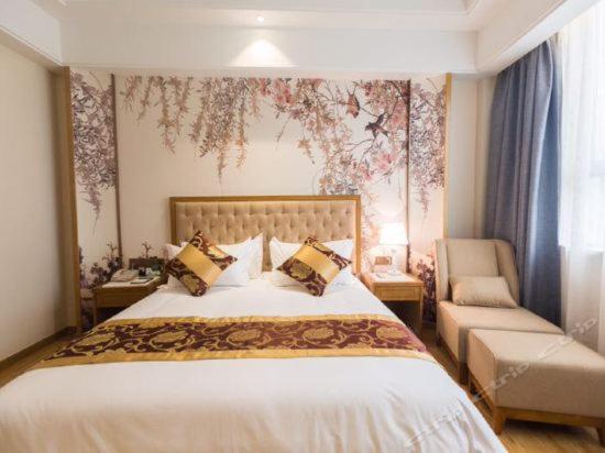 Двухместный (Улучшенный двухместный номер с 1 кроватью) отеля Hendra Hotel, Вэньчжоу