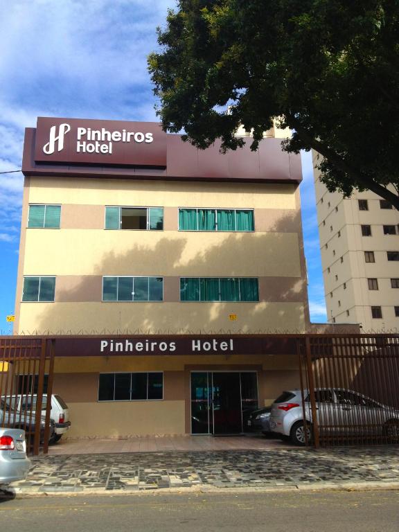 Отель Pinheiros Hotel, Гояния