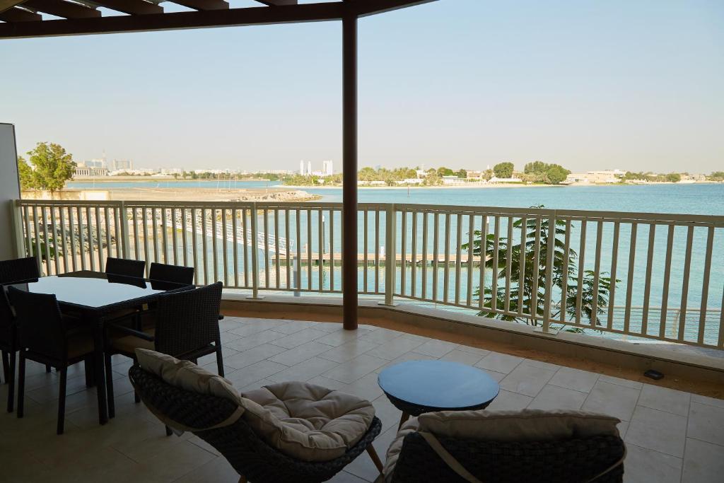 Вилла (Вилла с видом на море) отеля Royal M Hotel & Resort Abu Dhabi, Абу-Даби