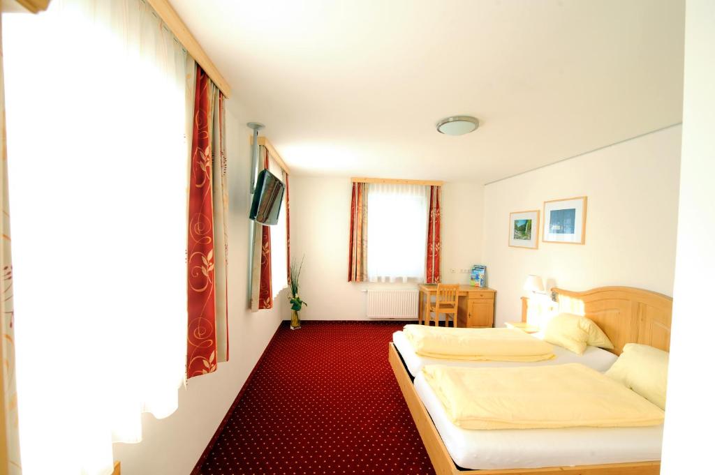 Двухместный (Двухместный номер «Комфорт» с 1 кроватью) отеля Kirchenwirt, Хаус