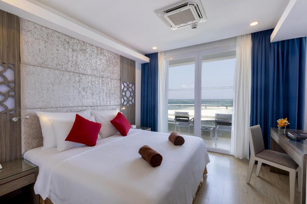 Семейный (Семейный номер с видом на море) курортного отеля Swandor Cam Ranh Hotels & Resorts, Камрань