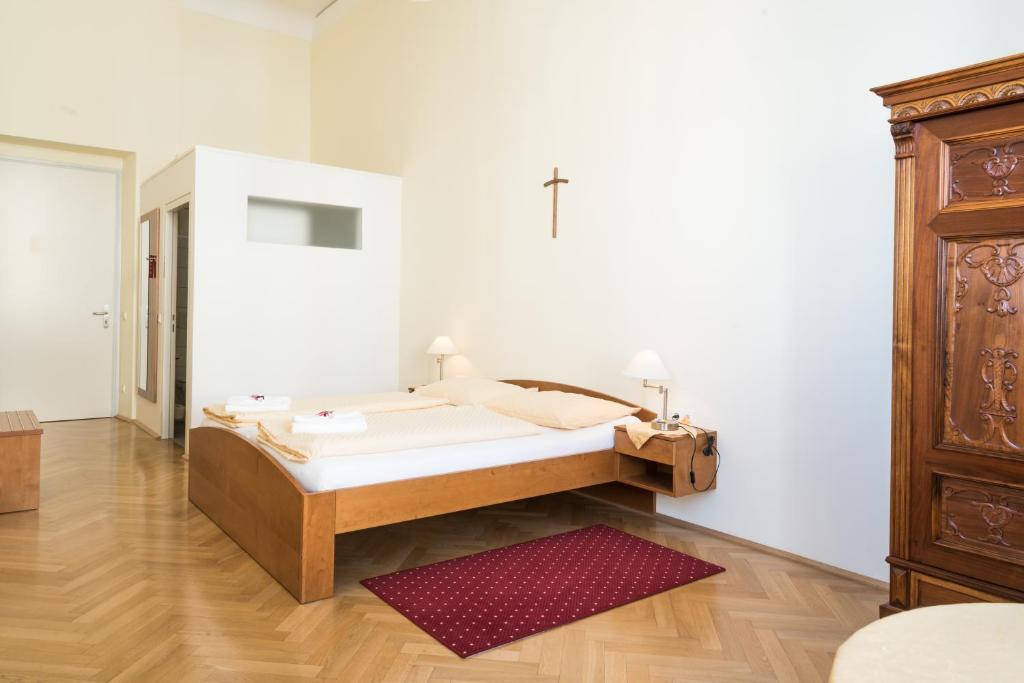 Двухместный (Классический двухместный номер с 1 кроватью), Gästehaus im Priesterseminar Salzburg