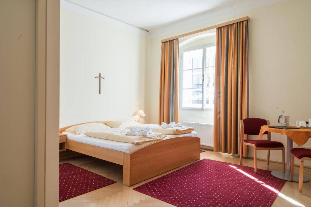 Двухместный (Стандартный двухместный номер с 1 кроватью), Gästehaus im Priesterseminar Salzburg