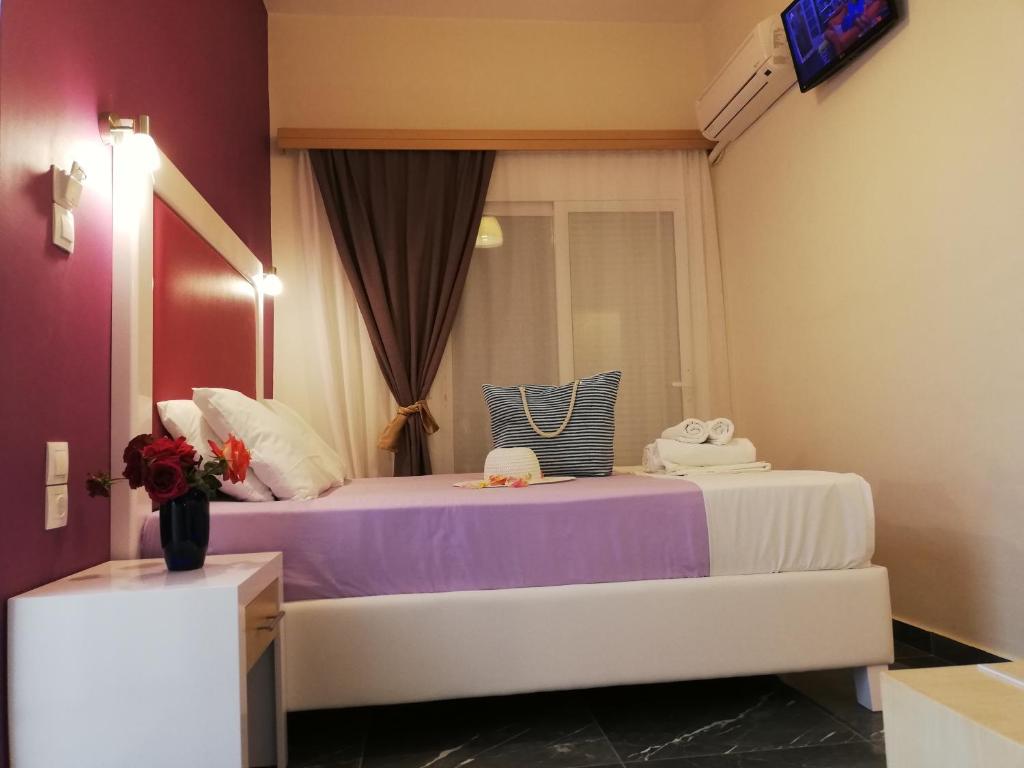 Двухместный (Улучшенный двухместный номер с 1 кроватью) гостевого дома Spiros Rooms, Кастросикия