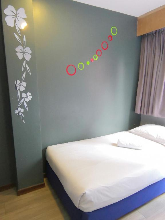 Двухместный (Стандартный двухместный номер с 2 отдельными кроватями) отеля Town View Hotel, Куала-Лумпур