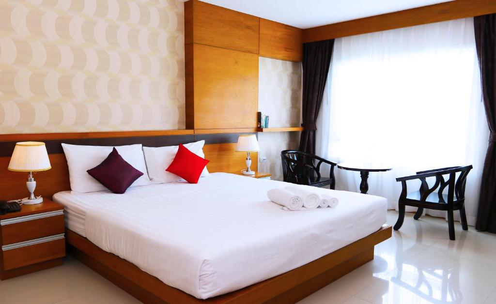 Соле мио отель пхукет. Phoenix Grand Hotel 3* Патонг. Phoenix Hotel Пхукет. Q Victory Patong Hotel. Best Western Patong Beach 3*.