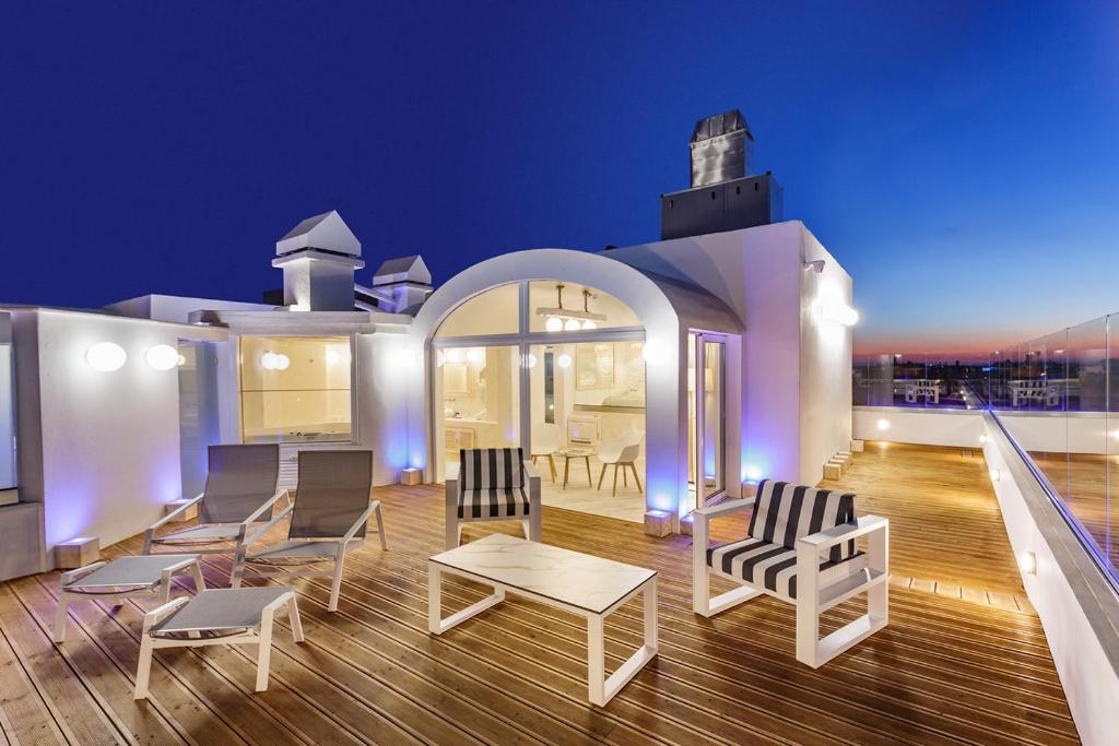 Сьюит (Суперлюкс с видом на море) отеля Rhodos Horizon City, Родос