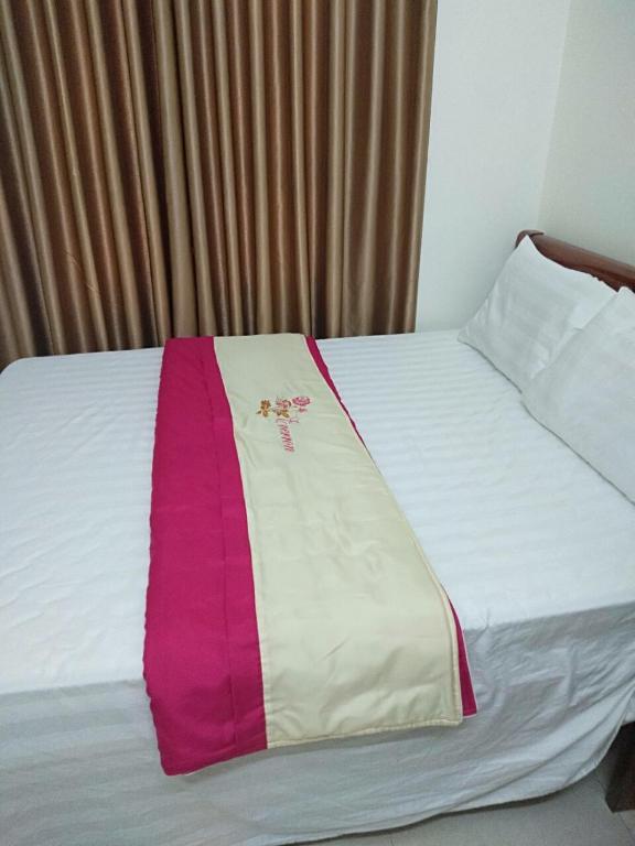 Четырехместный (Номер с 2 кроватями размера «king-size») отеля Anh Khiem Hotel, Баккан