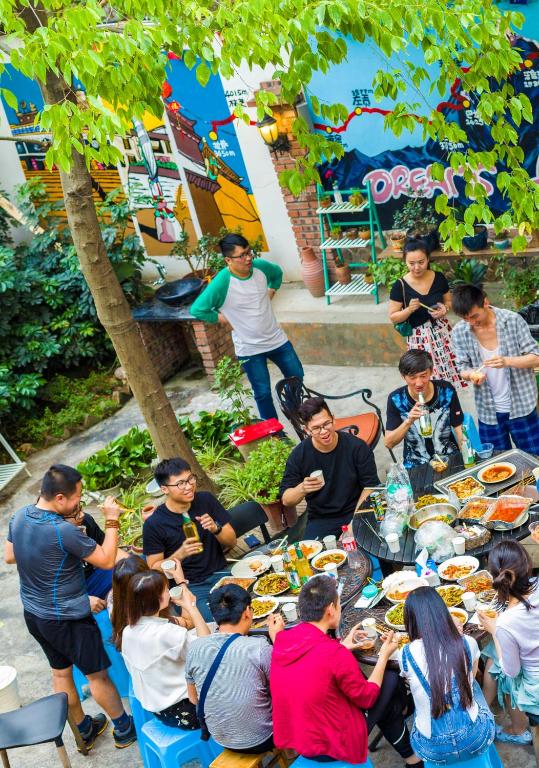 Номер (Кровать в общем 6-местном номере для женщин), Chengdu Dreams Travel International Youth Hostel