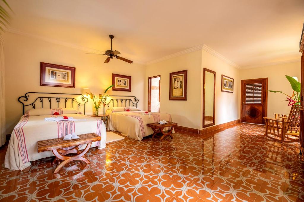Сьюит (Люкс «Принцы Монако») отеля Hacienda Uxmal Plantation & Museum, Ушмаль