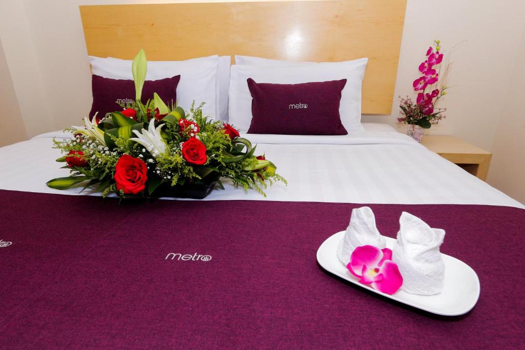 Двухместный (Номер Делюкс (с окном и кроватью размера «king-size»)) отеля Metro Hotel @ KL Sentral, Куала-Лумпур