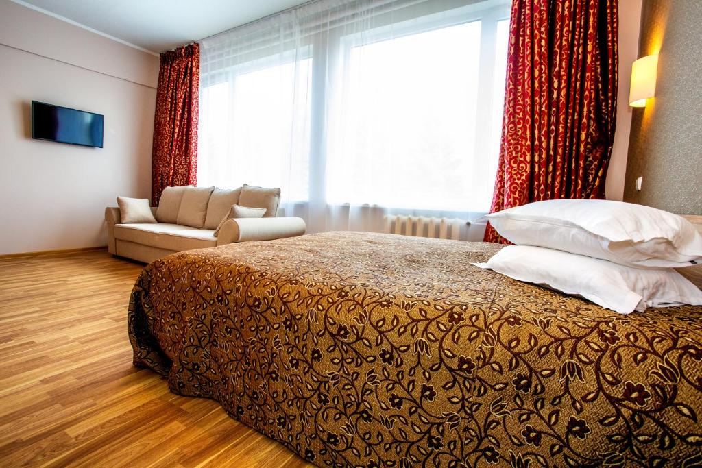 Двухместный (Улучшенный двухместный номер «Комфорт» с 1 кроватью) отеля Hotel Starest, Тарту