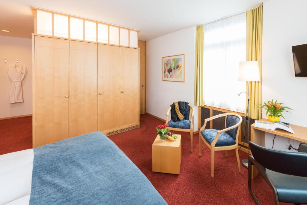 Семейный (Семейный номер) отеля Schweizerhof Swiss Quality Hotel, Санкт-Мориц