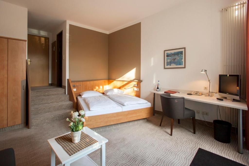 Двухместный (Улучшенный двухместный номер с 1 кроватью), Hotel Spree Idyll