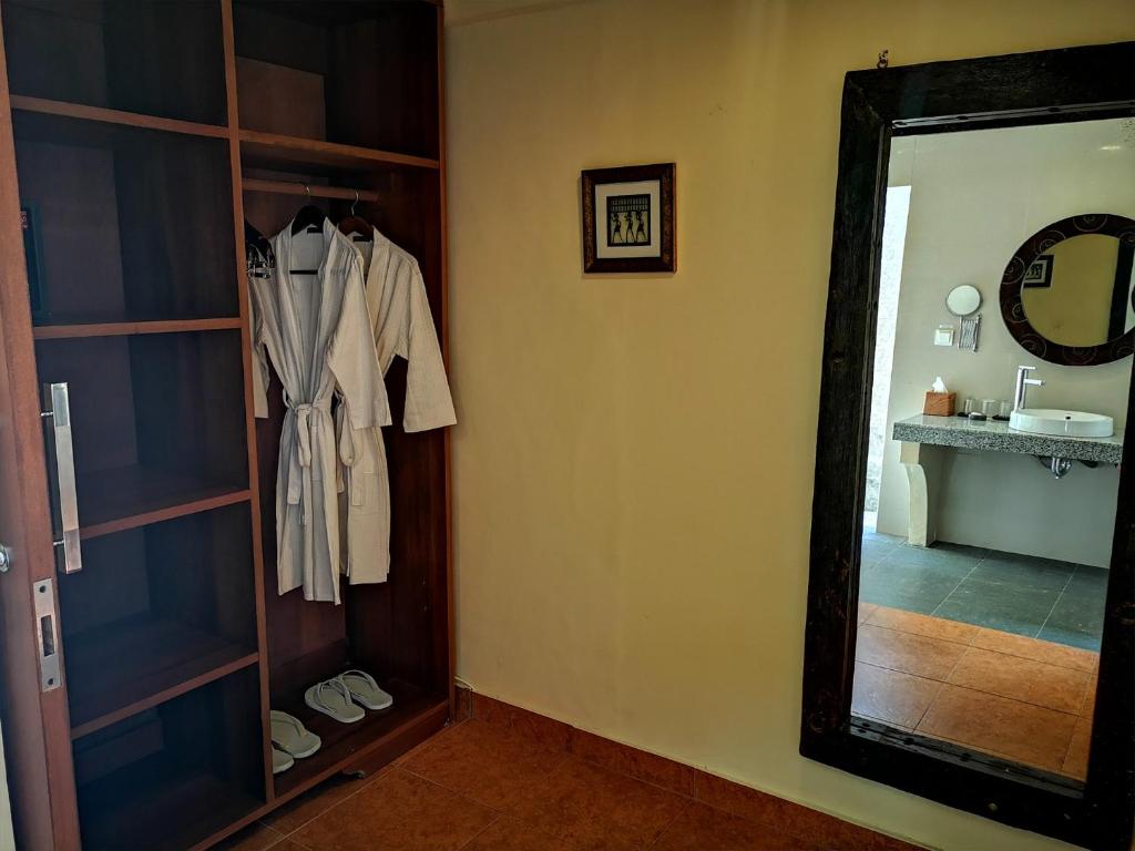 Вилла (Вилла с 2 спальнями), Villa with private pool at Villa Nirvana Ubud