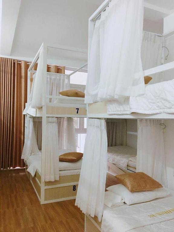 Семейный (Cемейный номер с собственной ванной комнатой), Sunshine Hostel Hue