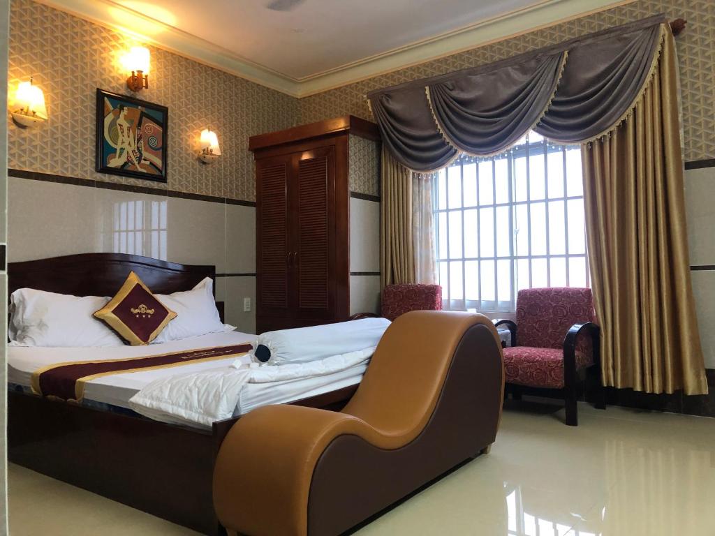 Двухместный (Номер Делюкс с кроватью размера «king-size»), Hoàng Quân Hotel