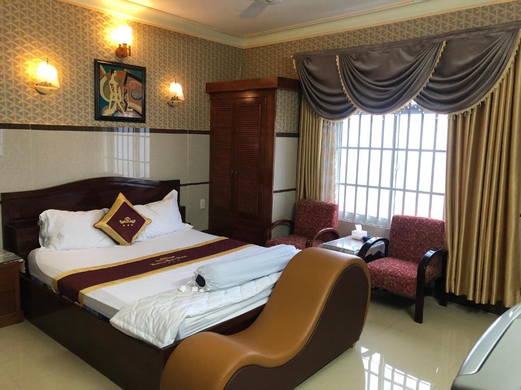 Двухместный (Номер Делюкс с кроватью размера «king-size»), Hoàng Quân Hotel