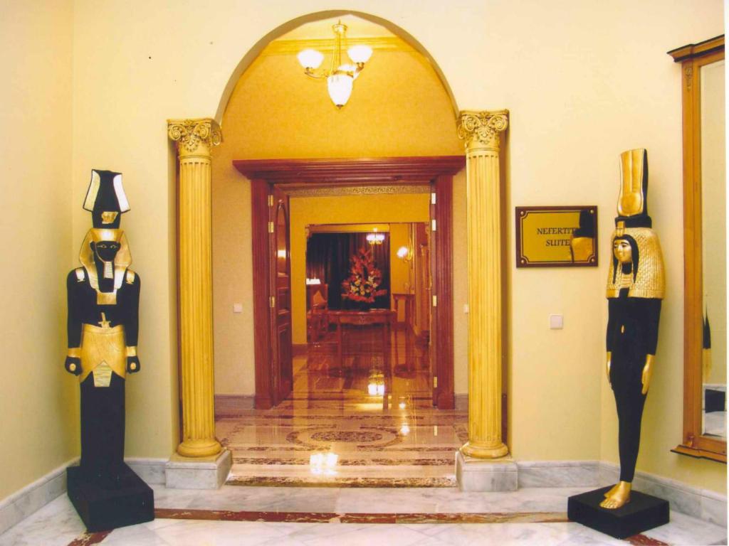 Сьюит (Королевский люкс с 3 спальнями) курортного отеля Concorde El Salam Sharm El Sheikh Front Hotel, Шарм-эль-Шейх