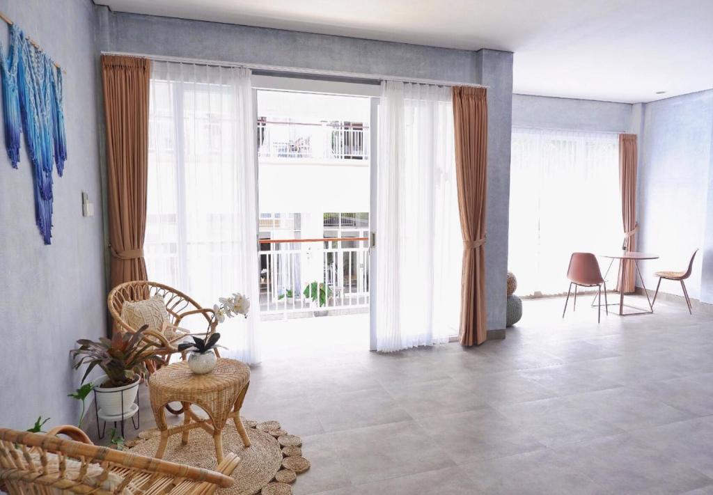 Сьюит (Люкс с кроватью размера «king-size» и балконом), The Sloth Bali