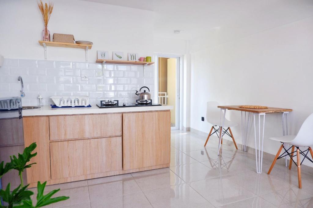 Сьюит (Номер-студио с балконом), The Sloth Bali