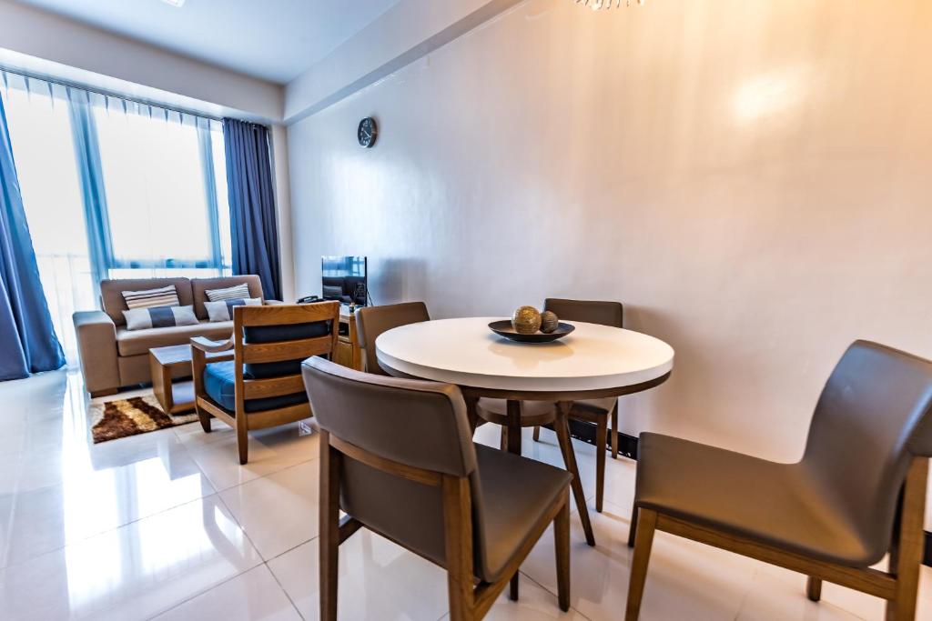 Сьюит (Люкс-студио), C Suites at Mactan Newtown