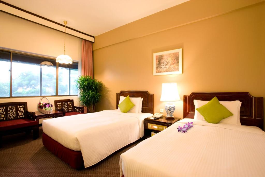 Двухместный (Специальное предложение Staycation — Номер Делюкс, 2 завтрака, бесплатный Wi-Fi) отеля Hotel Grand Pacific, Сингапур (город)