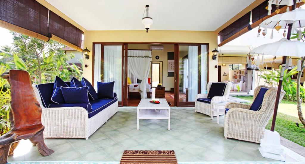 Сьюит (Люкс с видом на бассейн), Villa with private pool at Villa Nirvana Ubud