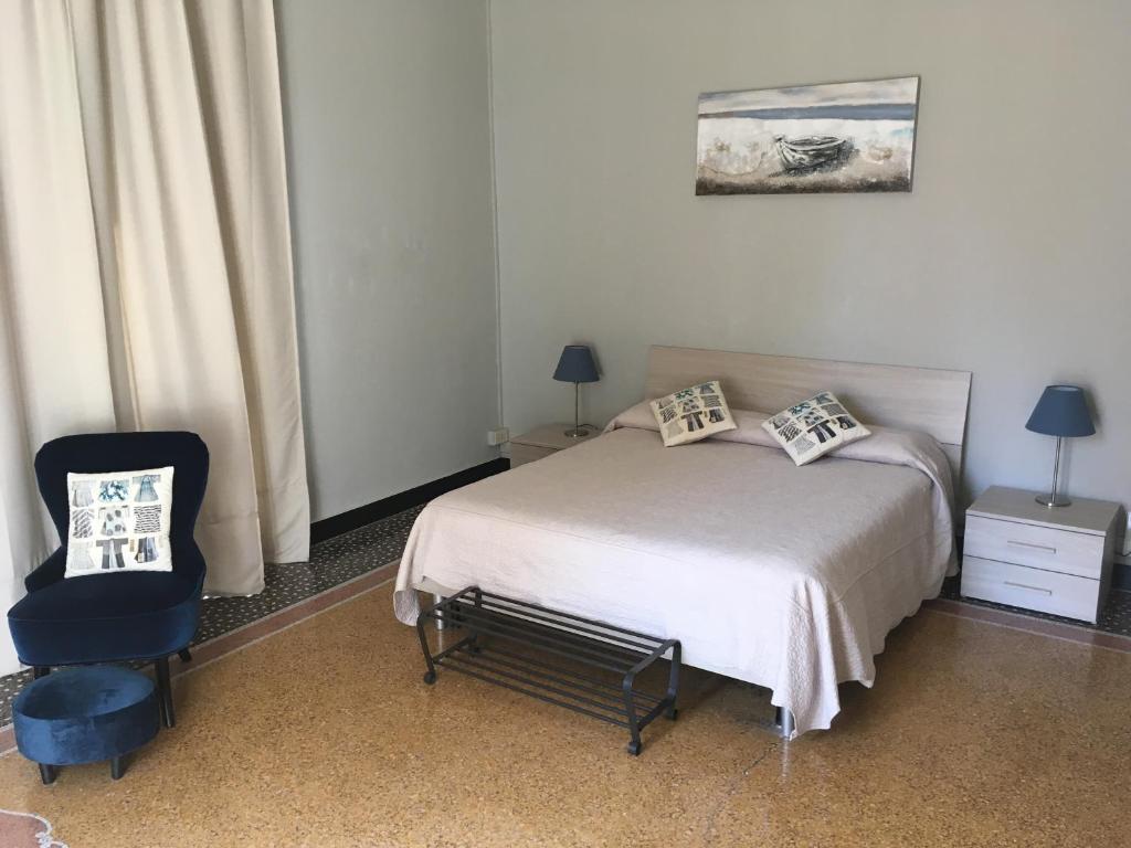 Двухместный (Двухместный номер с 1 кроватью и собственной ванной комнатой) гостевого дома Check-Inn Rooms 19, Генуя