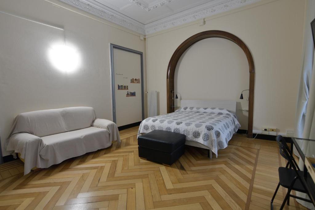 Четырехместный (Четырехместный номер с собственной ванной комнатой) гостевого дома Check-Inn Rooms 19, Генуя