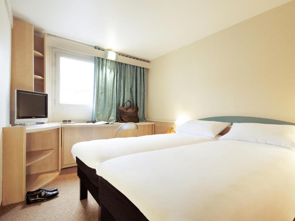 Двухместный (Стандартный двухместный номер с 2 отдельными кроватями) отеля Hotel ibis Guimaraes, Гимарайнш