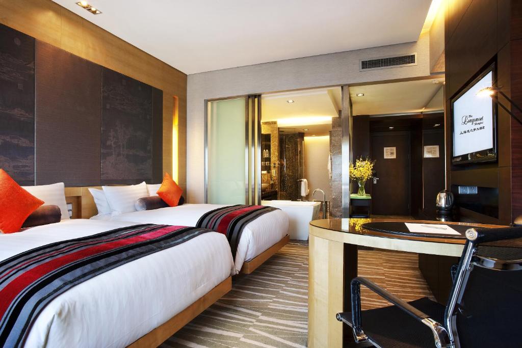Двухместный (Двухместный номер «Премьер» с 1 кроватью или 2 отдельными кроватями) отеля The Longemont Shanghai, Шанхай