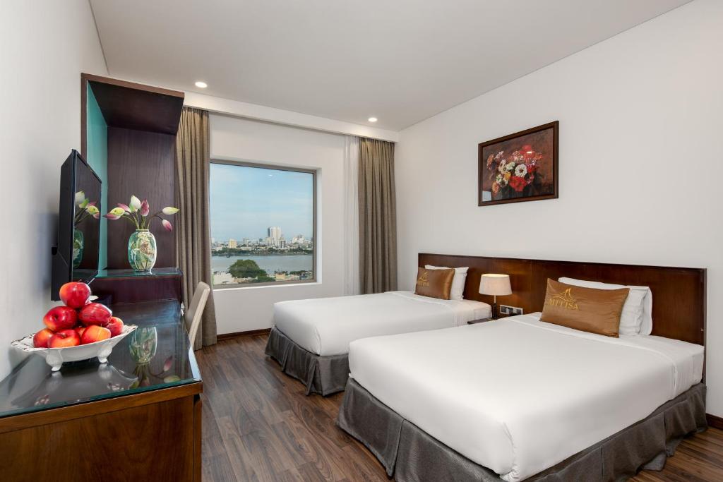 Двухместный (Двухместный номер Делюкс с 2 отдельными кроватями и видом на реку) отеля Mitisa Hotel, Дананг