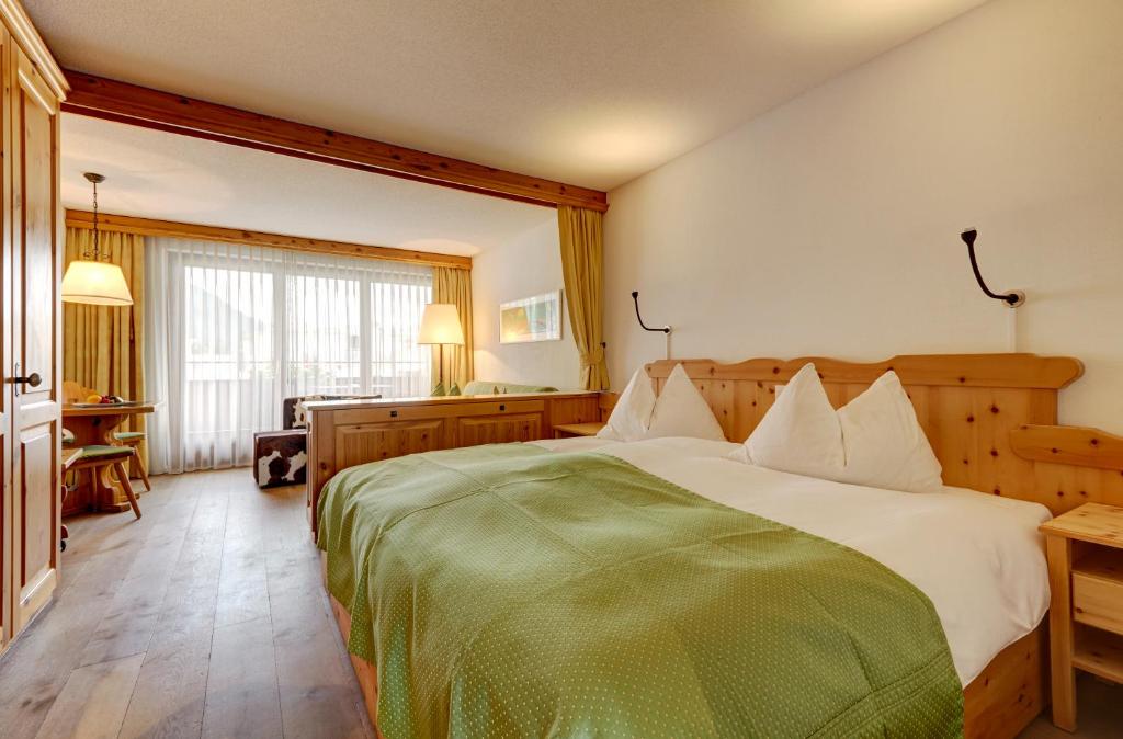 Двухместный (Улучшенный двухместный номер с 1 кроватью) отеля Hotel Meierhof, Давос