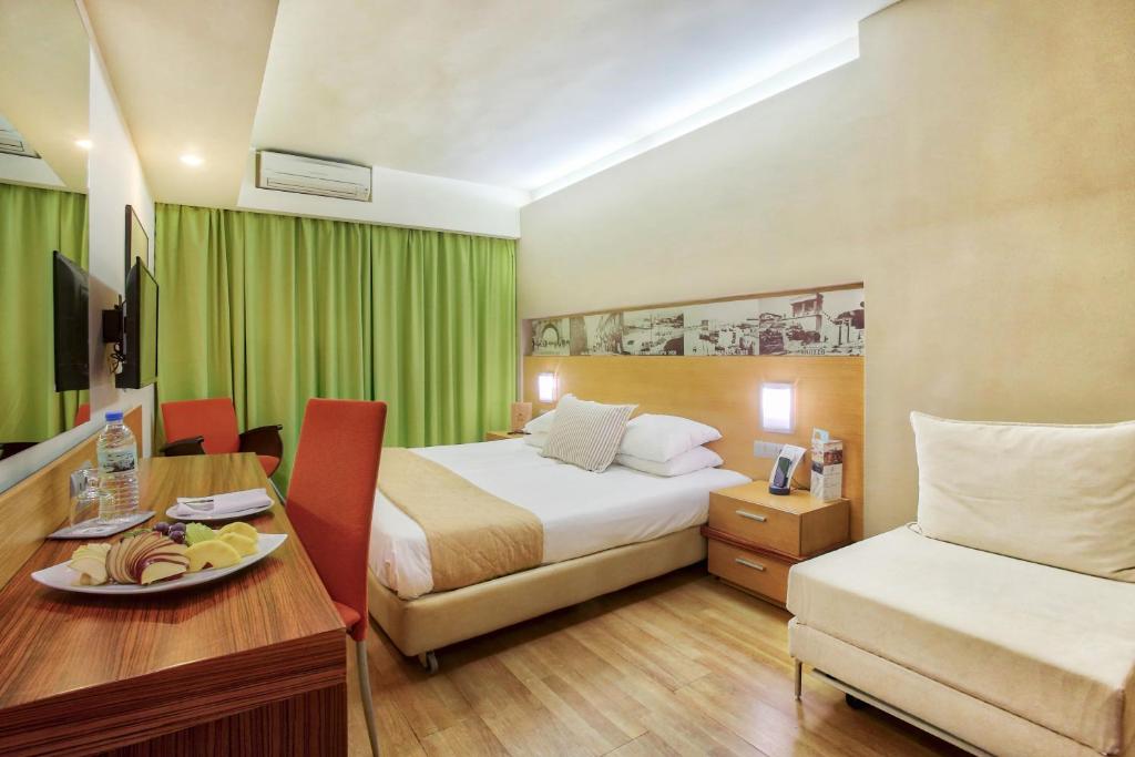 Двухместный (Специальное предложение - Номер эконом-класса) отеля Capsis Astoria Heraklion, Ираклион
