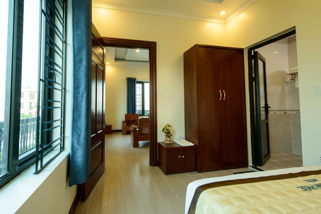 Двухместный (Номер Делюкс с кроватью размера «king-size») отеля ĐẠI THÀNH PHÚC, Хайфон