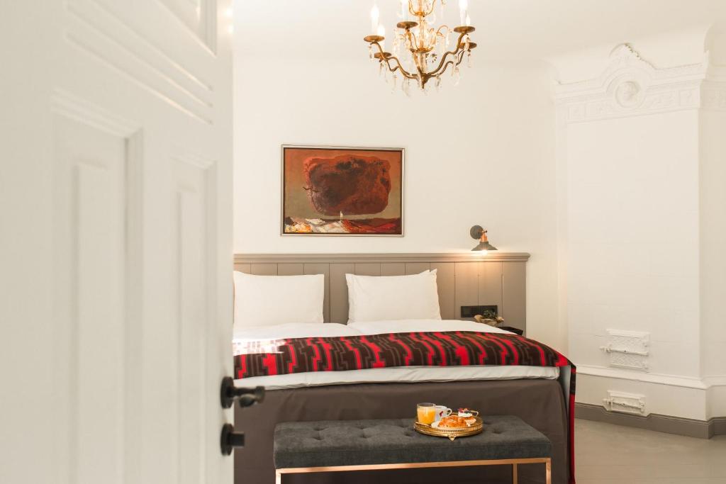 Двухместный (Улучшенный двухместный номер с 1 кроватью или 2 отдельными кроватями) отеля Art Hotel ROMA, Лиепая