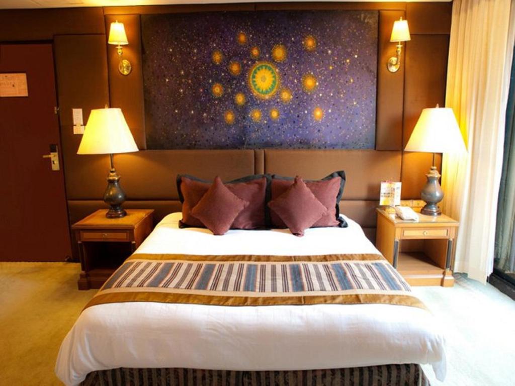 Двухместный (Двухместный номер Делюкс с 1 кроватью или 2 отдельными кроватями) отеля Diamond City, Бангкок