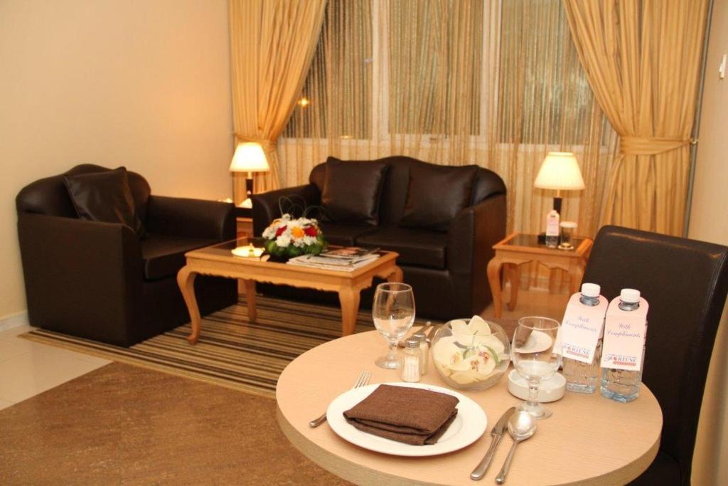 Апартаменты (Апартаменты с 1 спальней) апарт-отеля Fortune Hotel Apartment - Fujairah, Фуджейра