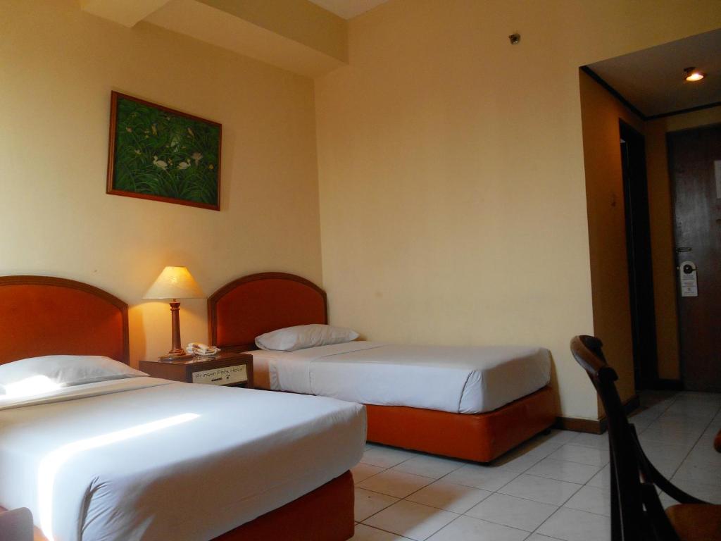 Двухместный (Стандартный двухместный номер с 2 отдельными кроватями) отеля Prinsen Park Hotel, Джакарта