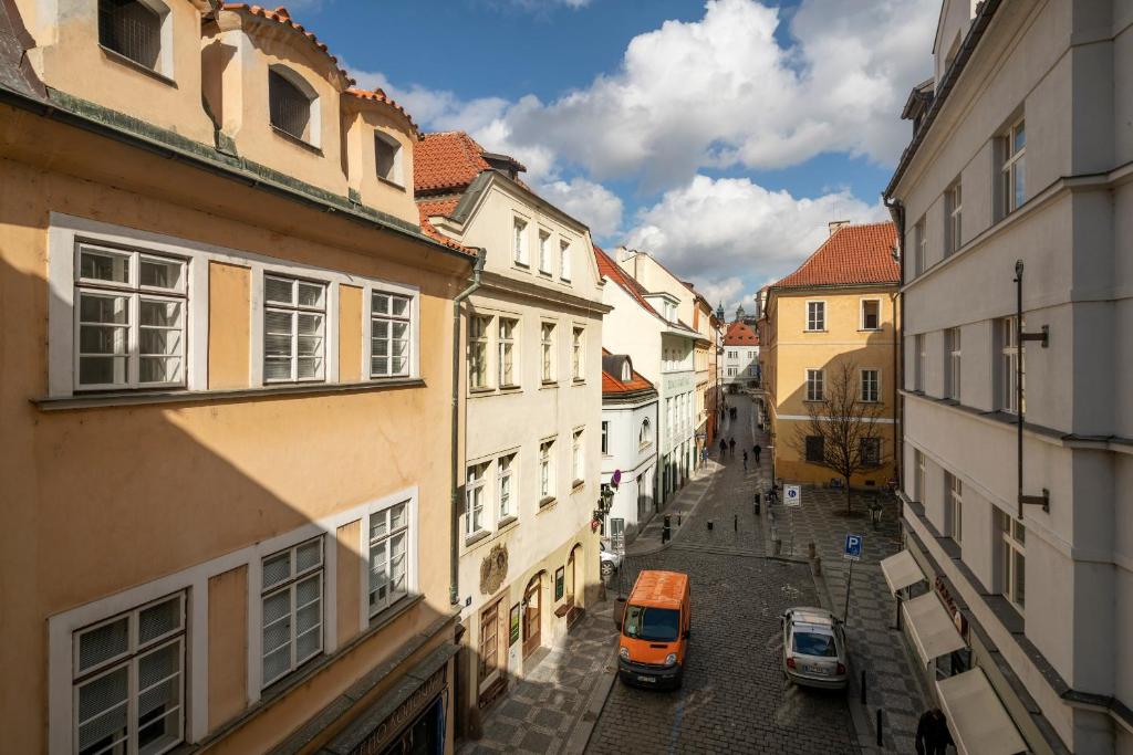 Апартаменты (Special offer: Studio Apartment with e-Scooters or Bike Tours), Old Town - Aparthotel Michalska