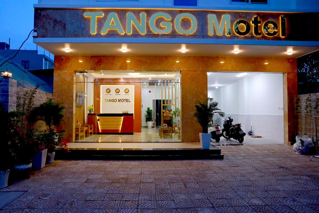 Tango Motel Da Nang