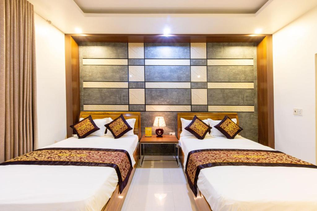 Двухместный (Двухместный номер Делюкс с 1 кроватью или 2 отдельными кроватями, вид на горы) отеля Thuong Hai Hotel, Донгхой