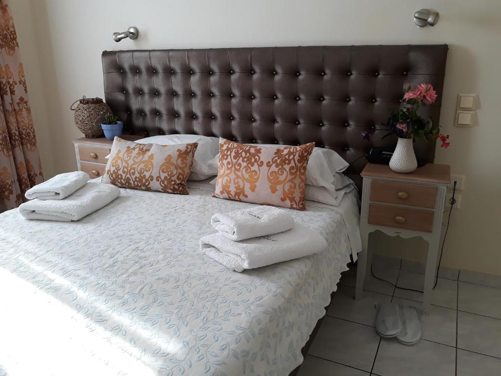 Апартаменты (Двухместный номер с 1 кроватью с видом на море) апарт-отеля Green Bay Hotel, Каравомилос