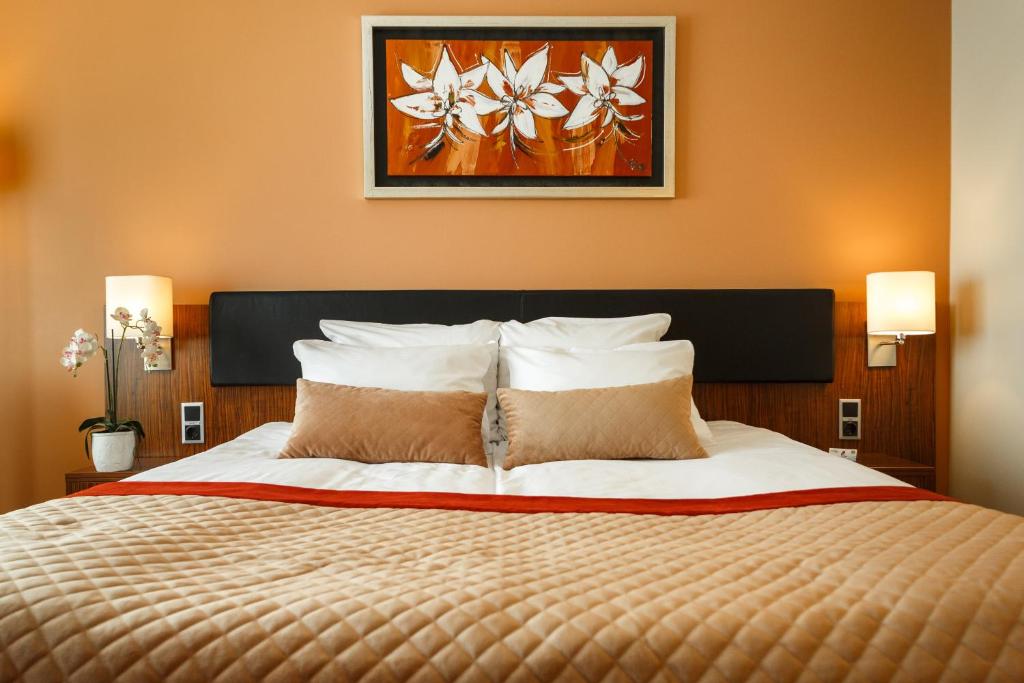 Двухместный (Стандартный двухместный номер с 1 кроватью или 2 отдельными кроватями) отеля Avalon Hotel & Conferences, Рига