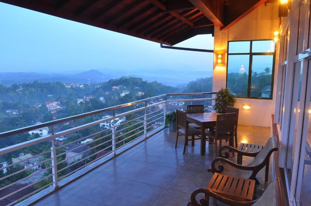 Семейный (Люкс в пентхаусе), Amaara Sky Hotel Kandy