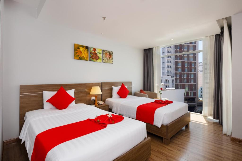 Двухместный (Двухместный номер с 2 отдельными кроватями) отеля Maple Leaf Hotel & Apartment, Нячанг