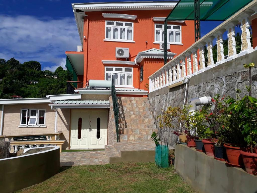 Апартаменты (Апартаменты Делюкс) апартамента Hibiscus House Seychelles Self Catering, Виктория (Индийский океан)