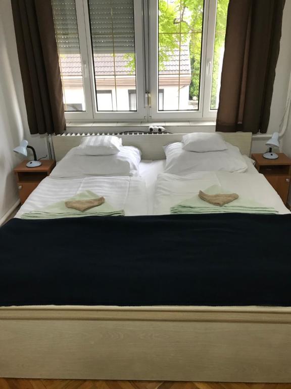 Двухместный (Стандартный двухместный номер с 1 кроватью и общей ванной комнатой) гостевого дома Hív-Lak Apartman, Эгер