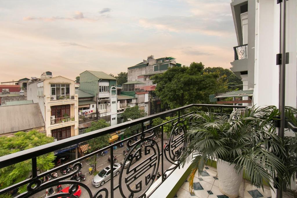 Номер (Кровать в общем 6-местном номере для мужчин и женщин), Hanoi Backpackersuite Hostel